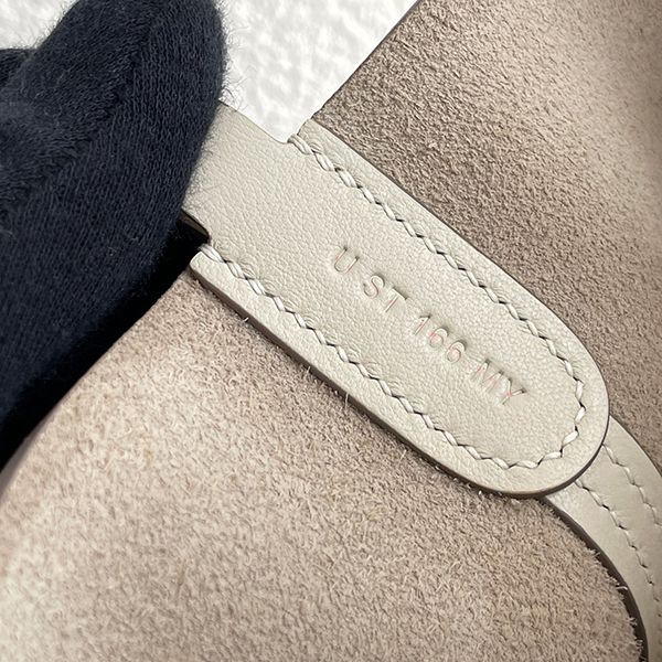 定番 エルメス イン ザ ループ 18 トートバッグ erk14417