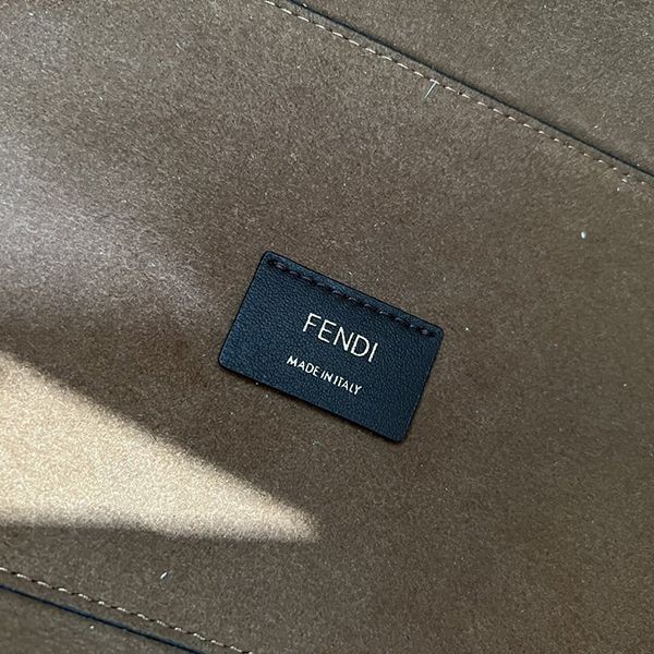 ☆超人気☆フェンディ サンシャイン ミディアム レザー ショッパーバッグ 偽物 fep53986