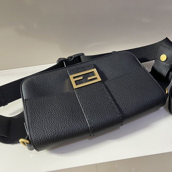 激安価格！フェンディ マイクロ フラット バゲット レザー バッグ 偽物 fed13953