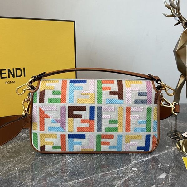フェンディ バゲットFF刺繍 ハウンド ショルダーバッグ コピー few86164