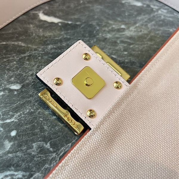 超希少！フェンディ バゲットFF刺繍 ハウンド 偽物 ショルダーバッグ feh25658