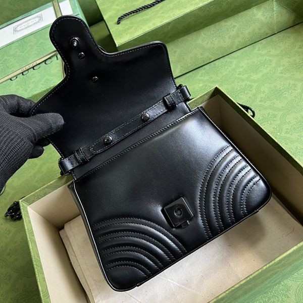 お洒落グッチ GGマーモント ミニトップハンドルバッグ 偽物 702563DTDFV1000