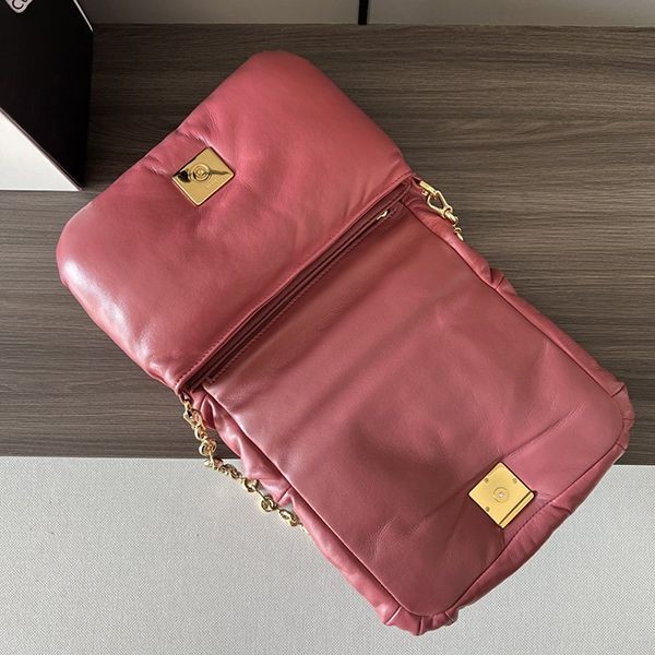 追跡付き 安いロエベ コピー Goya Puffe ナッパ ラムスキン ショルダーバッグ low65259