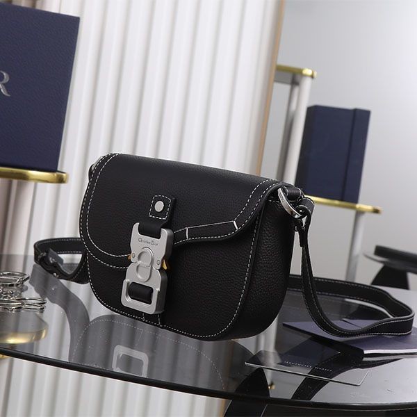 激安価格！ディオール SADDLE ポーチ カーフスキン ショルダーバッグ 偽物 2ADCA435YKK