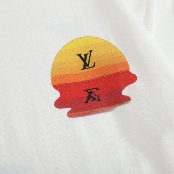 すぐ届 ヴィトン Tシャツ コピー モノグラムコミックス vuz61361
