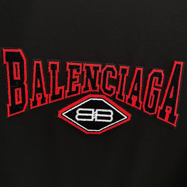バレンシアガ 偽物 オーバーサイズ ロゴ Tシャツ bad29279