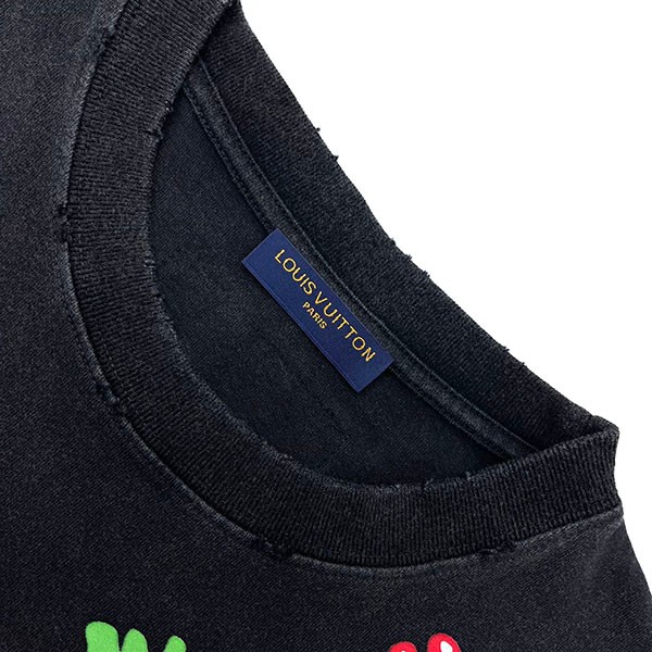 【個性的×ハイセンス】LV×YK 偽物 エンブロイダードフェイスTシャツ vux58778
