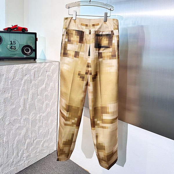 新作 ロエベ コピー Pixelated trousers ピクセルパンツ シルク サテン loj71714