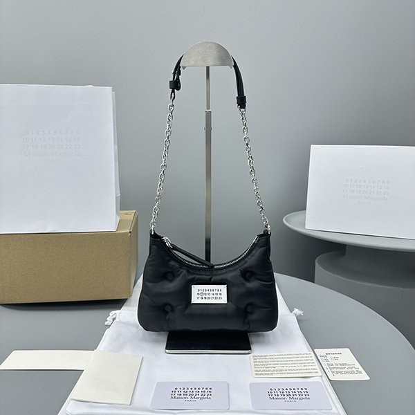 大人気！注目度抜群！メゾンマルジェラ グラム スラム 偽物ミニバッグ Mam75187