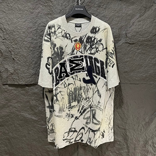 新作/バレンシアガ 偽物☆ Skater Tシャツ オーバーサイズ ヴィンテージ 2色 bab63357