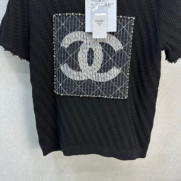 セール新作シャネル ロゴ Tシャツ 偽物 半袖トップス 2色 shv43203