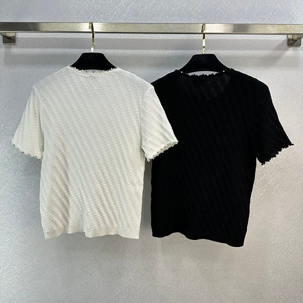 セール新作シャネル ロゴ Tシャツ 偽物 半袖トップス 2色 shv43203