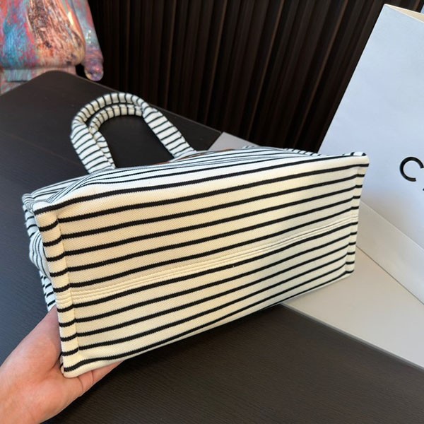 大人気 セリーヌ 偽物 ストライプ ラージ カバ タイス トートバッグ Cex08381