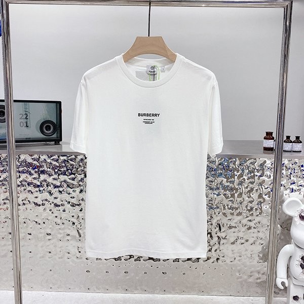 希少 目を惹くカラー バーバリー コットンTシャツ 偽物 Baq50505