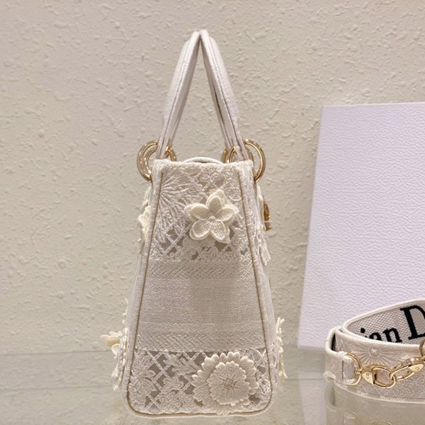 【こだわりある刺繍！】レディディオール 偽物 バッグ ミディアム def63732
