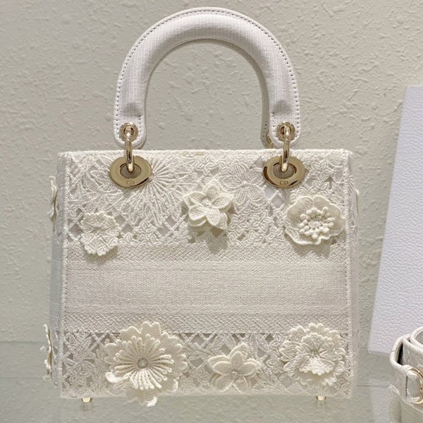 【こだわりある刺繍！】レディディオール 偽物 バッグ ミディアム def63732