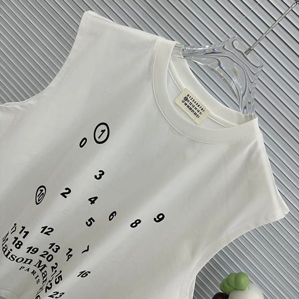 【大特価】MM6 メゾン マルジェラ 偽物 ナンバリング ロゴ Tシャツ ベスト 2色 Mad64838