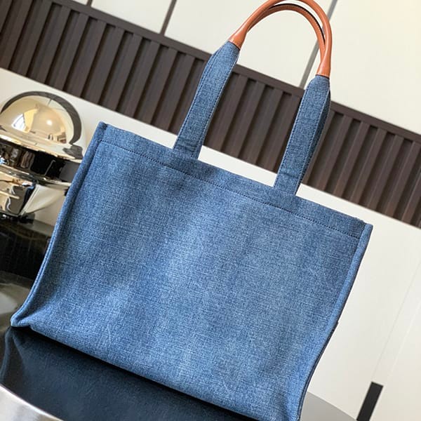 すぐ届くセリーヌ スモール タイ トートバッグ 偽物 デニム Cep03543