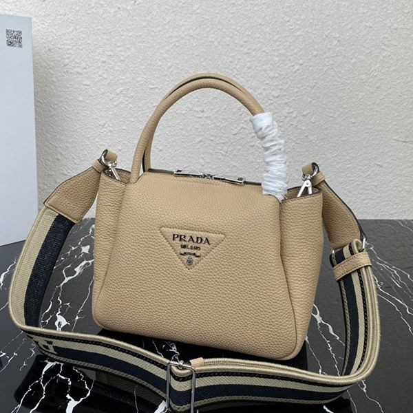 【大特価】プラダ スモール レザー ハンドバッグ 偽物 puv62684