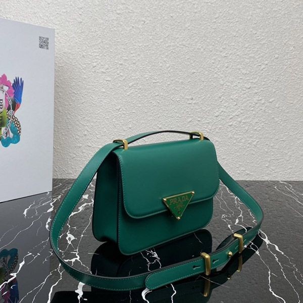 プラダ サフィアーノレザー ショルダーバッグ pui54194