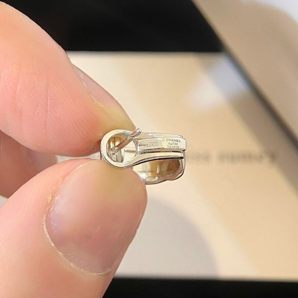 素敵な【シャネル】ココ クラッシュ ピアス スーパーコピー shw44324