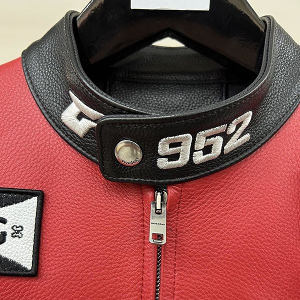 大人気！ジバンシィ レザー レーシングスーツ 偽物ジャケット入手困難品！ jip44026