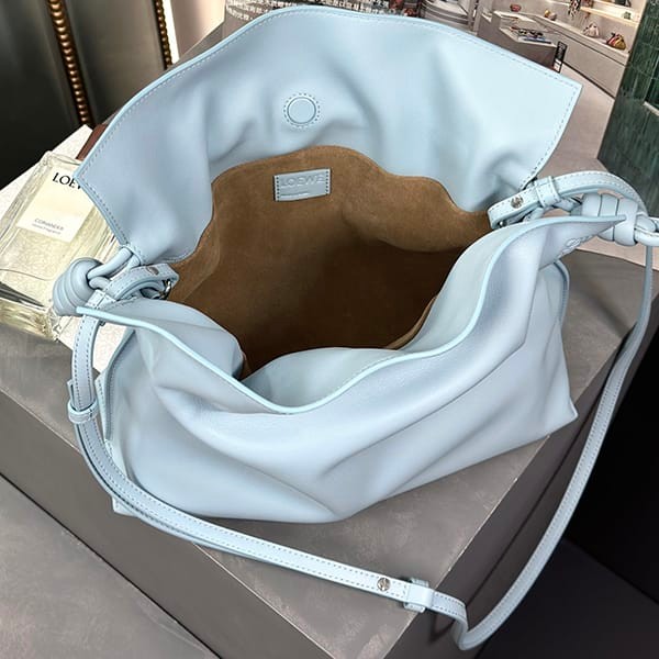 大人気！ロエベ ナッパカーフ フラメンコクラッチ ショルダーバッグ 偽物 lov54984