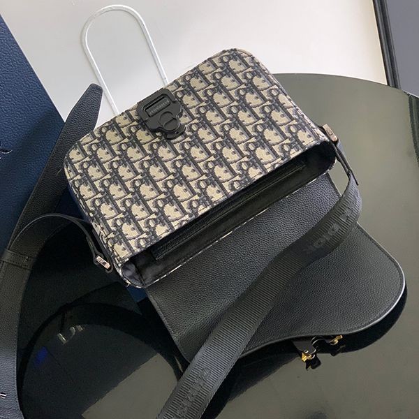 入手困難品！ディオール SADDLE メッセンジャーバッグ 偽物 1ADPO049
