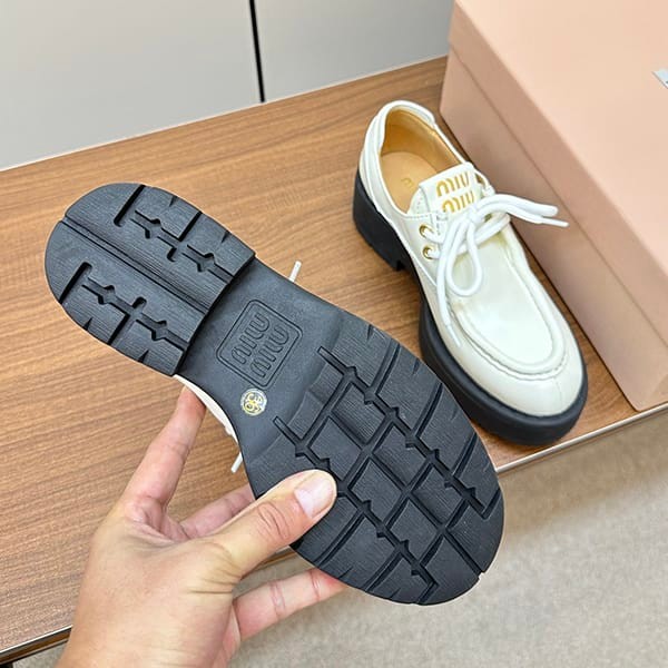 すぐ届ミュウミュウ 偽物 ローファー プラットフォーム レースアップ シューズ myj83101