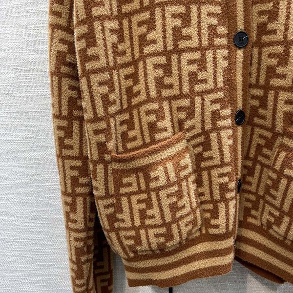 世界中で大人気♪ フェンディ ブラウンカシミア カーディガン 偽物 fee29690