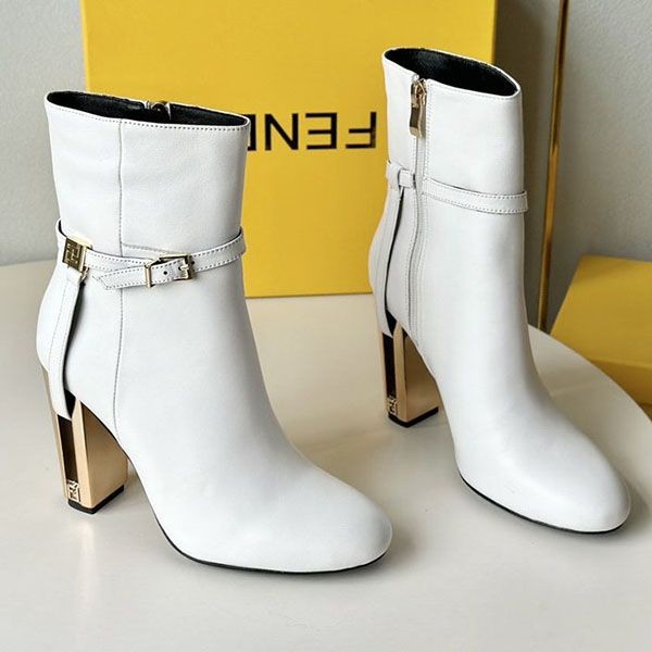 フェンディ バゲット コピー ナッパレザー アンクルブーツ feu15974