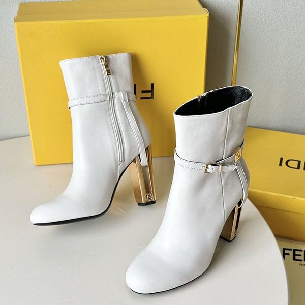 フェンディ バゲット コピー ナッパレザー アンクルブーツ feu15974