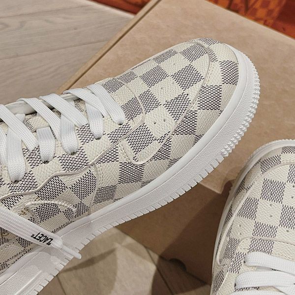 超希少！ヴィトン x ナイキ Air Force 1 偽物 Mid By Virgil Abloh ホワイト naq67249