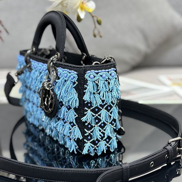 超限定♪ディオール 刺繍ブルービーズ レディディオール 偽物バッグ M0540c