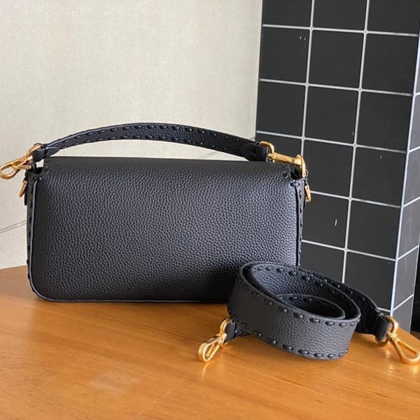 一目惚れ♪フェンディ バゲット 偽物 ピンク セレリア バッグ fet27775