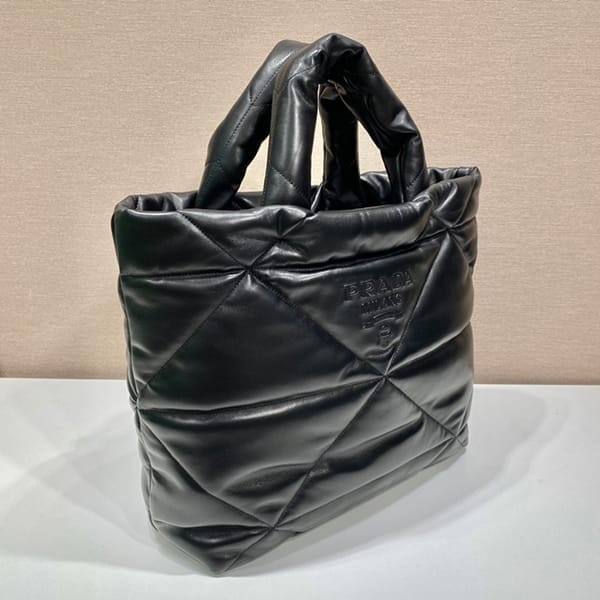 ギフトに最適プラダ パデッド リナイロン 偽物トートバッグ Re Nylon★ puk42669
