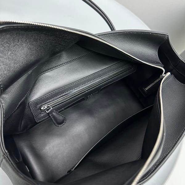 可愛いThe Row コピー Terrasse ディアレザー製 ショルダーバッグ zay55872