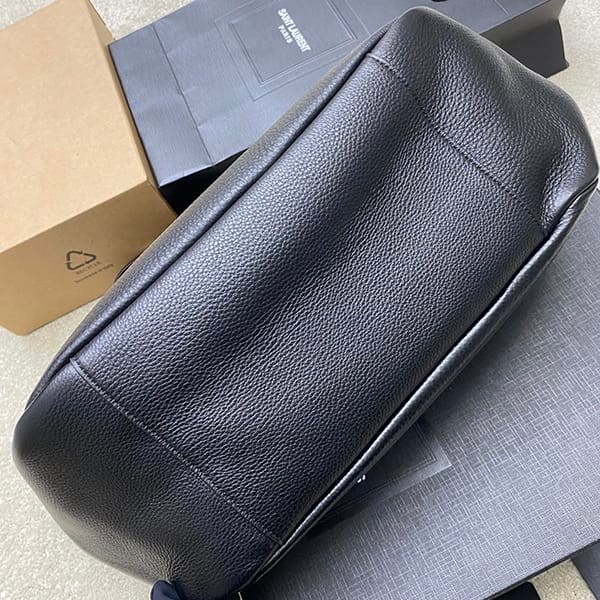 n級 おすすめサンローラン 偽物 Le5 a7 レザー スモールショルダーバッグ Sam29959